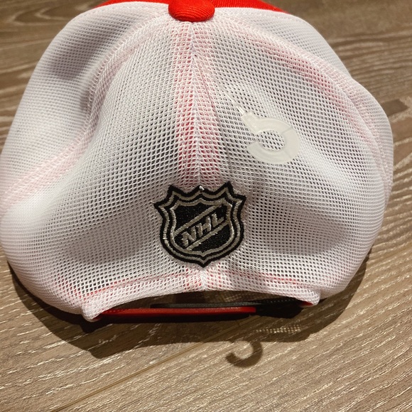 BRAND NEW Ottawa senators hat - Picture 3 of 3